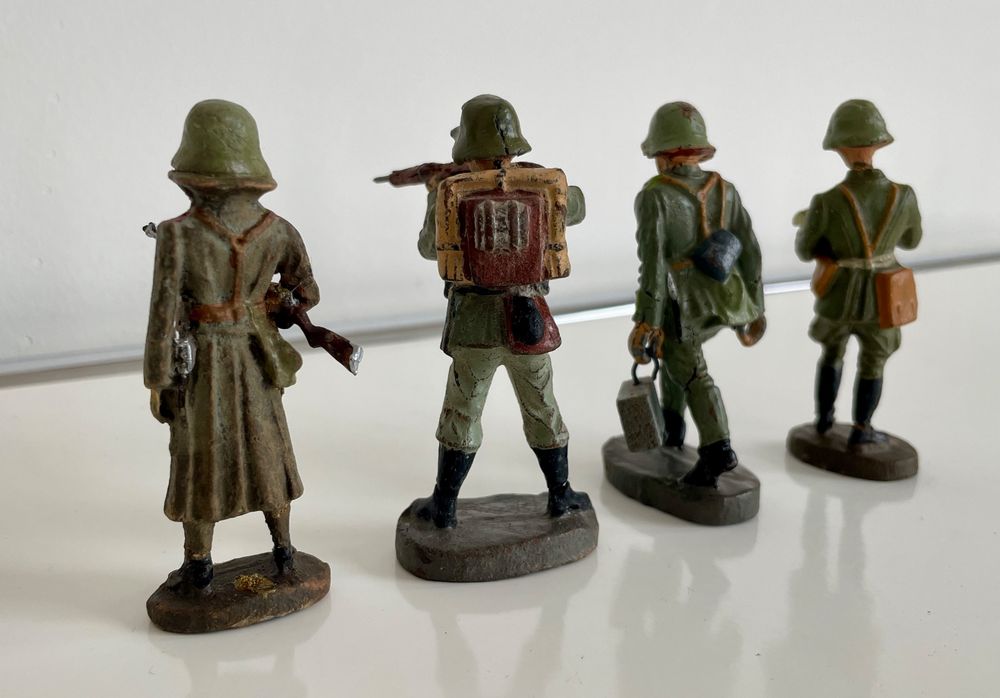 4x Spielzeugfiguren Elastolin Wehrmacht WWII 5