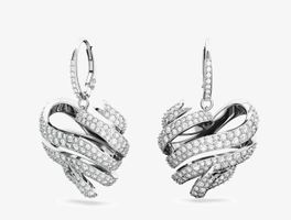 Swarovski Ohrringe Herzform mit Kristallen silberfarben NEU