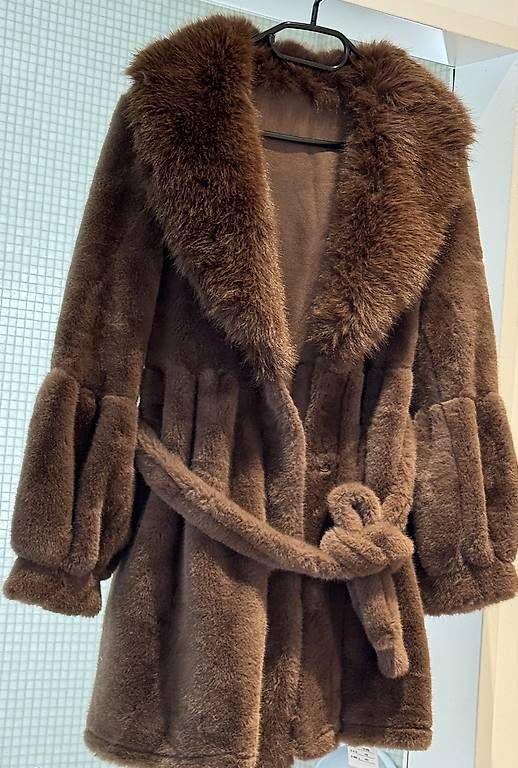 Mäntel: Wunderschöne Pelzmantel – Gebraucht aus St.Gallen von jia_2vlq 4