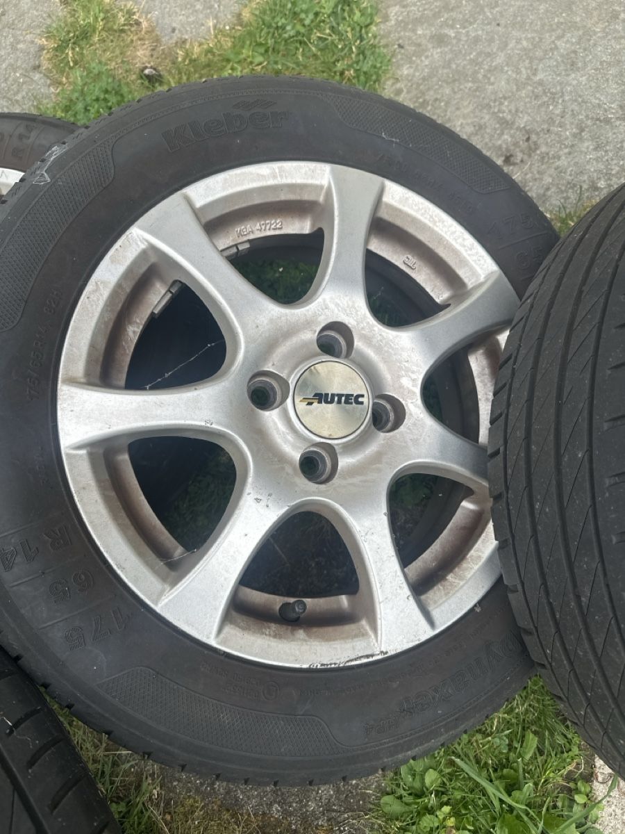 Felgen: 4 Felgen zu Ford Ka – Gebraucht aus Langnau i. E. von pickshop 2