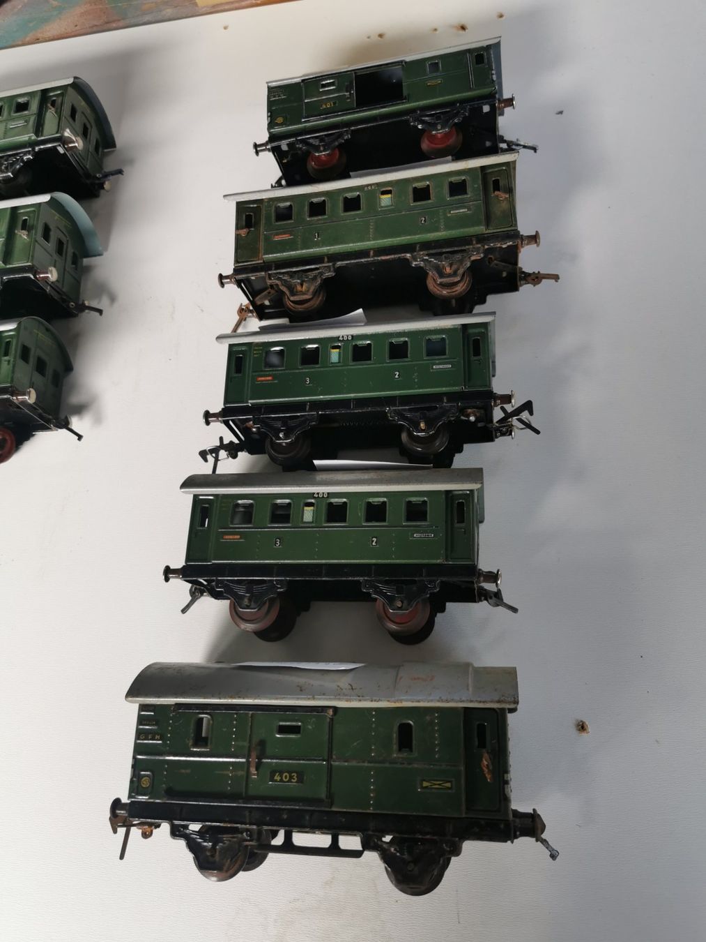 Fleischmann Modelleisenbahnen: 5 Alte Fleischmannwagen Spur 0 – Gebraucht aus Waltenschwil von Nitsud 1