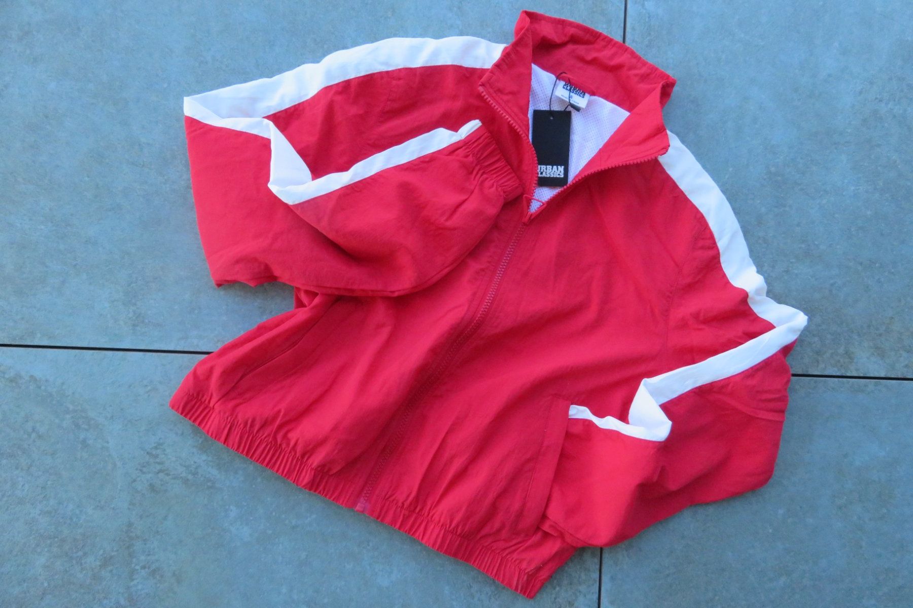 Giacche: Windbreaker URBAN CLASSICS Grösse S – Nuovo (secondo la descrizione) da Wil ZH venduto da Tamagy