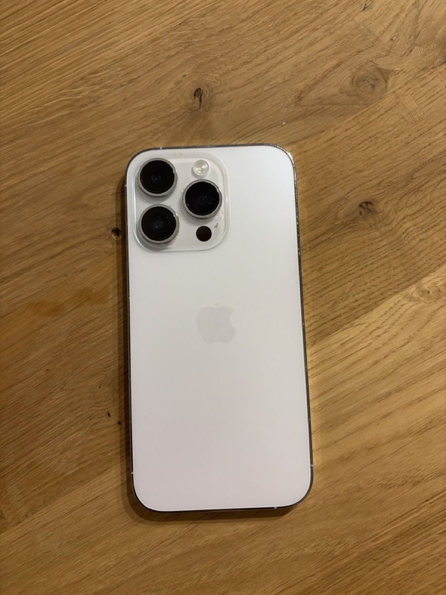Apple Portables: IPhone 14Pro 128 GB - Gebraucht – D'occasion à Dübendorf par lum_5nv2 2