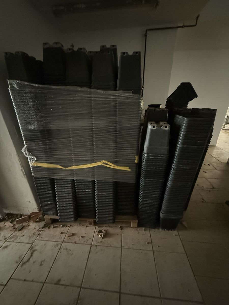 Blumentöpfe: Pflanzentöpfe, 11 Liter – Gebraucht aus Bottighofen von PiiiLoO 1