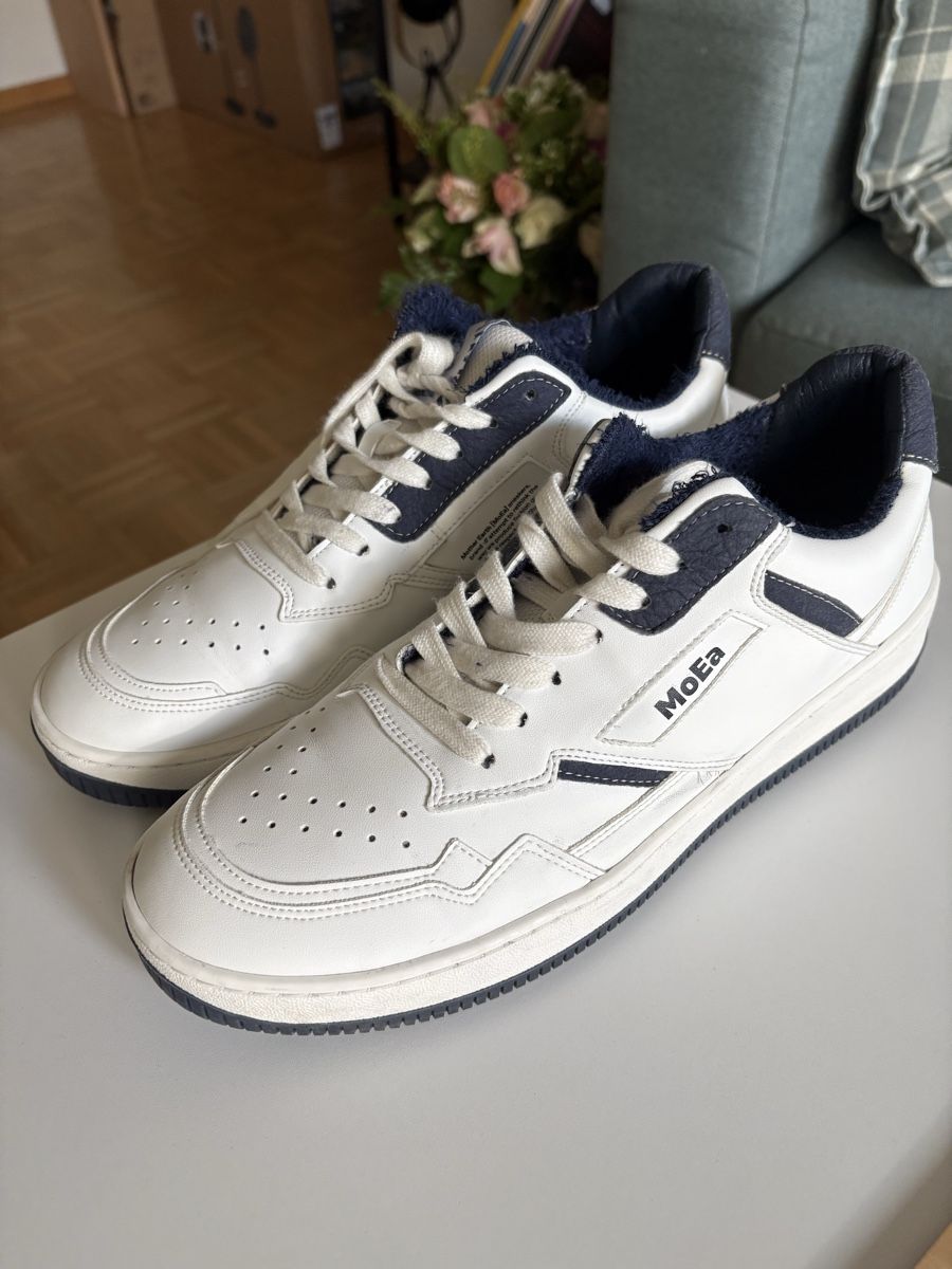 Moea Scarpe da uomo: MoEa Sneaker - Gen 1 - Grösse 44 neuwertig – Nuovo (secondo la descrizione) da Basel venduto da Jimdrix