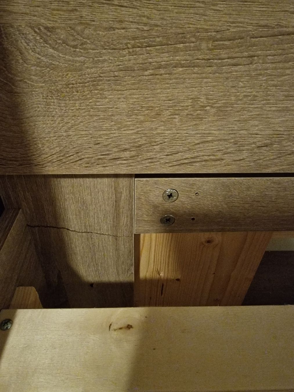 Letti: Gebrauchtes Einzelbett, Holzoptik 90x200cm – Usato da Seftigen venduto da bendzsy91 1