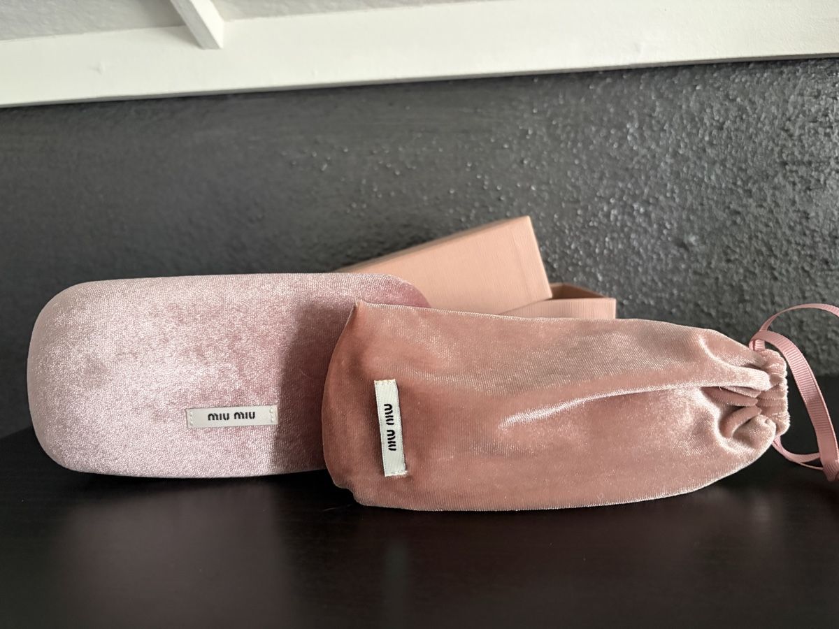 Miu Miu Occhiali & Lenti: MiuMiu Sonnenbrille neu Komlettset – Nuovo (secondo la descrizione) da Vordemwald venduto da ste_g86z 3