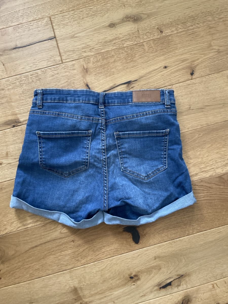 Hosen: Jeans Shorts – Neu (gemäss Beschreibung) aus Teufenthal AG von kur_56 1