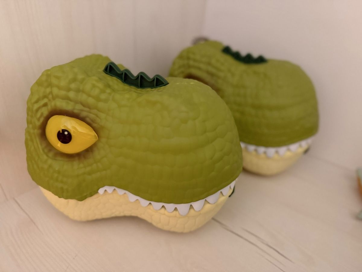 Jouets: Dino Koffer – D'occasion à Thayngen par e30e30