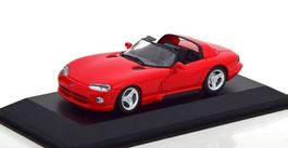 Dodge Viper Roadster 1992-2002 rot     1:43 von MaXichamps /