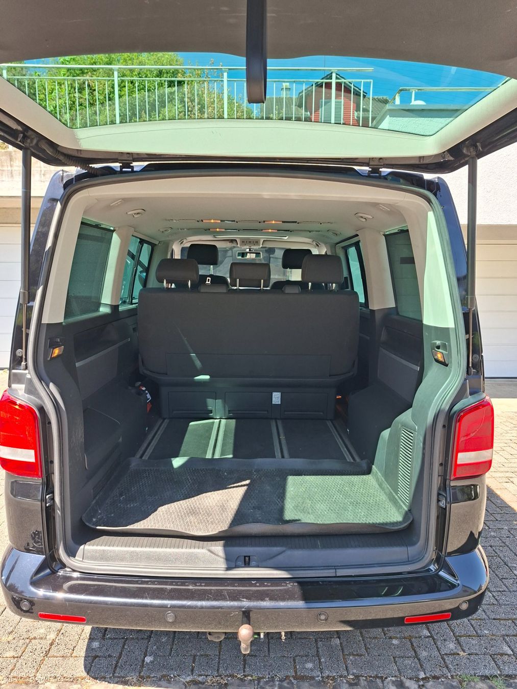 VW Autos: Top gepflegter VW T5 Multivan 4Motion – Gebraucht aus Niederuzwil von ducendi 5
