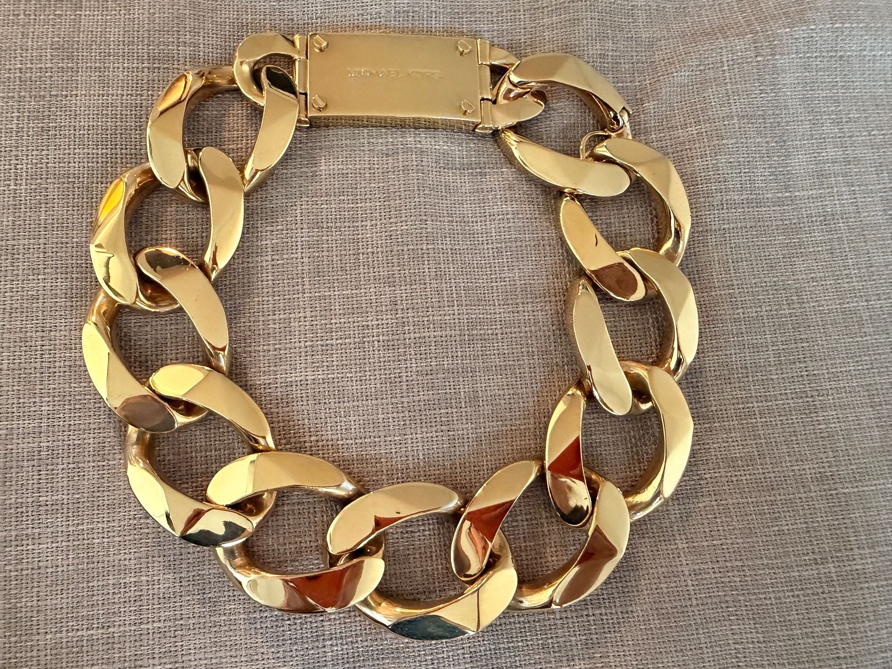 Michael Kors Catenine: Michael Kors Halskette Kette – Usato da Zollikofen venduto da Danijela1983