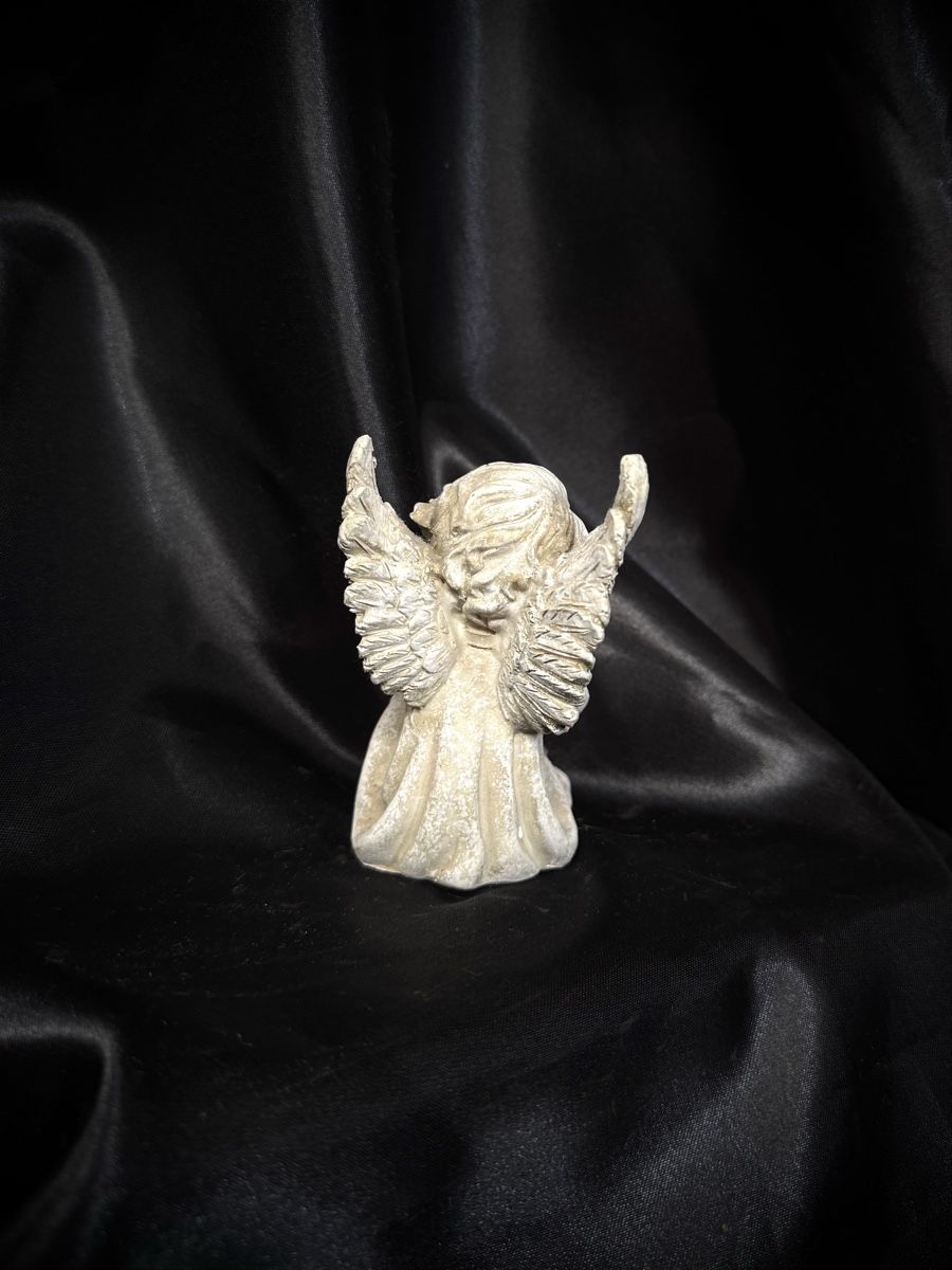 Tutte le decorazioni: Angel figurine, decorative, used – Usato da Bern venduto da NOKOMETA 3