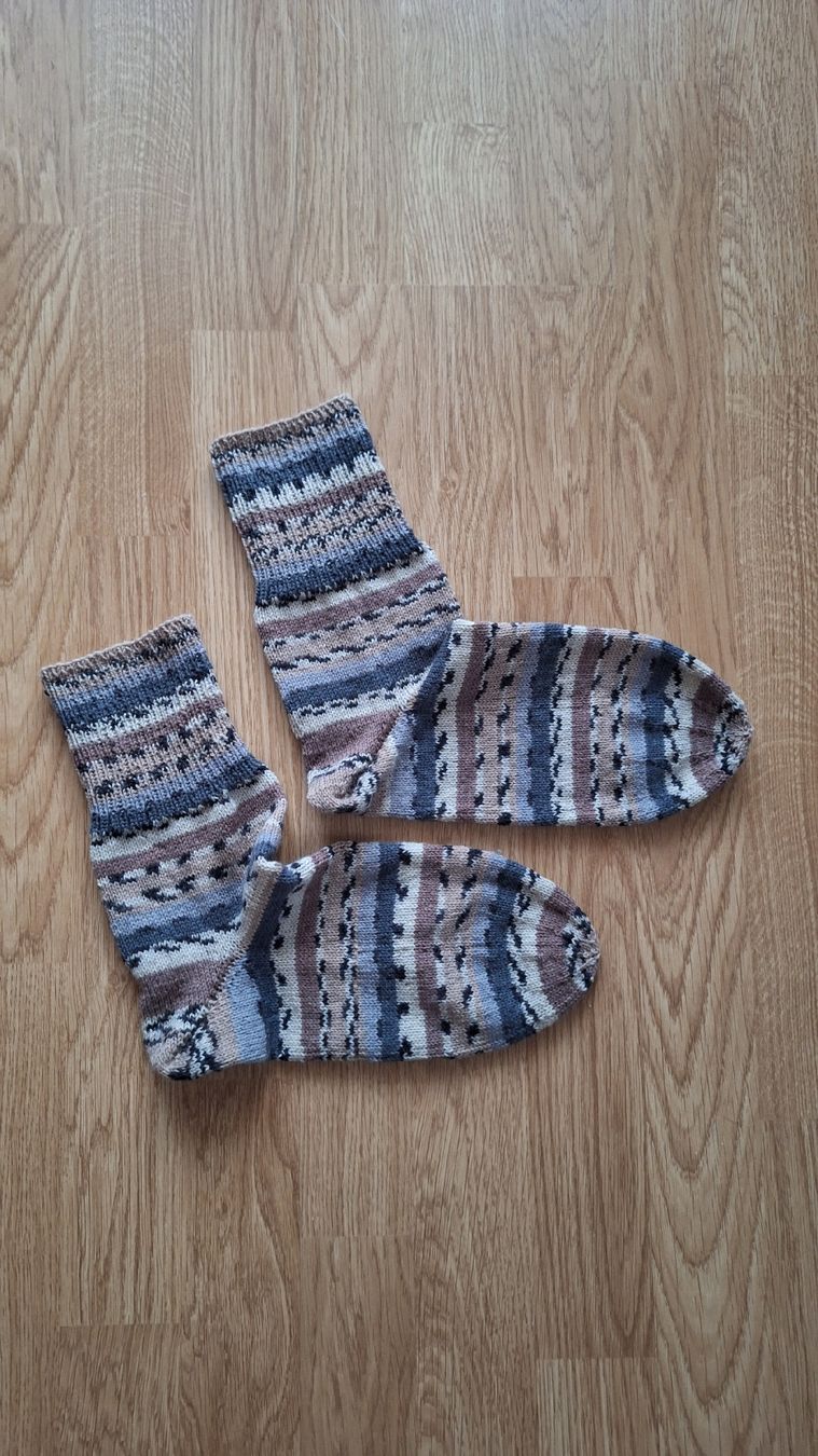 Socken: Warme Wollsocken Gr. 42, breite Form – Neu (gemäss Beschreibung) aus Lützelflüh-Goldb von bli_f2v9