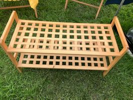 Scarpiera in legno chiaro leggero