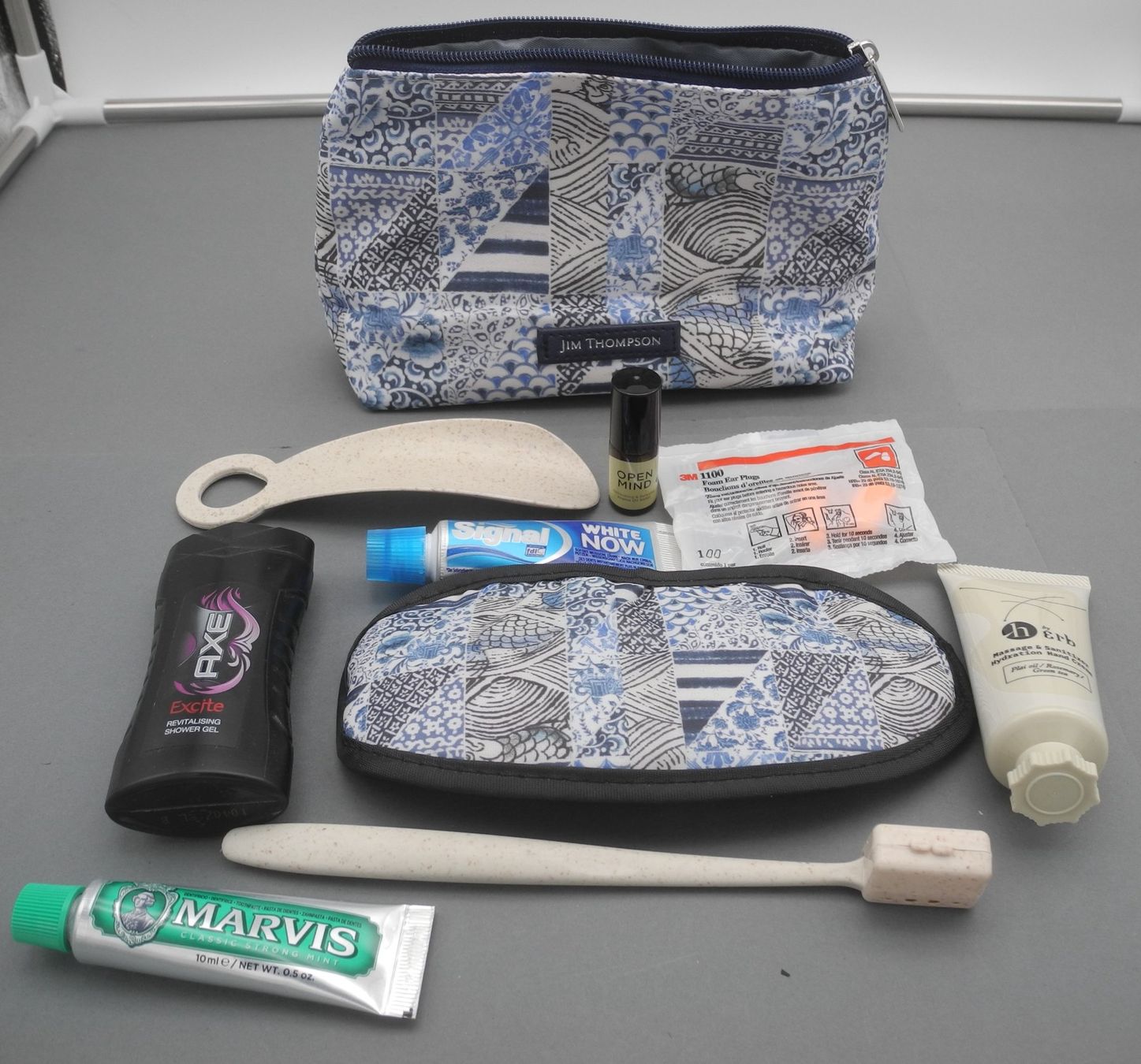 Kosmetikkoffer: Reise Necessaire/Kulturbeutel "Jim Thompson" – Neu (gemäss Beschreibung) aus Kottwil von Crazyrolf 1