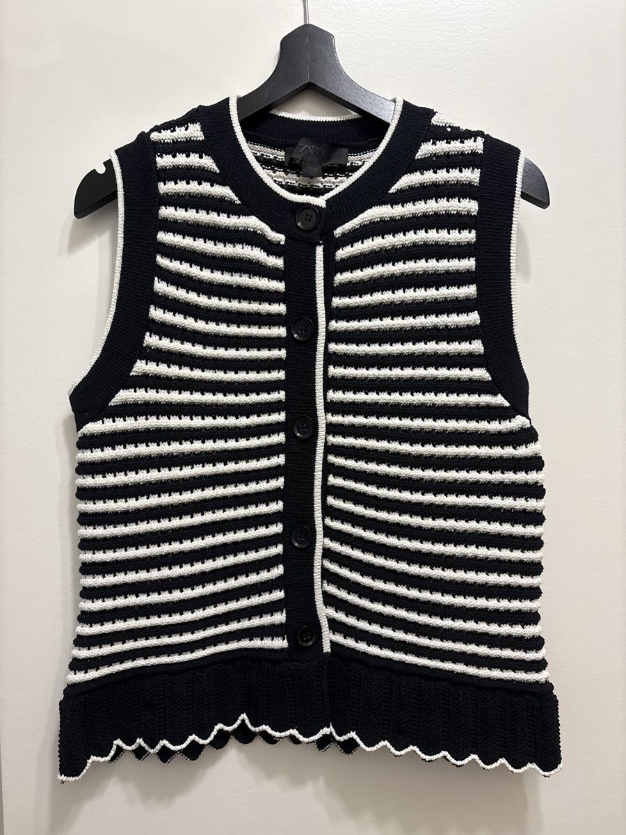 Zara Top: Zara knitted top/gillet – Nuovo (secondo la descrizione) da Genève venduto da mar_dt67