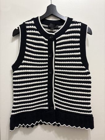 Zara knitted top/gillet