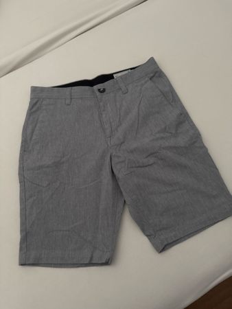 Shorts VOLCOM hellgrau