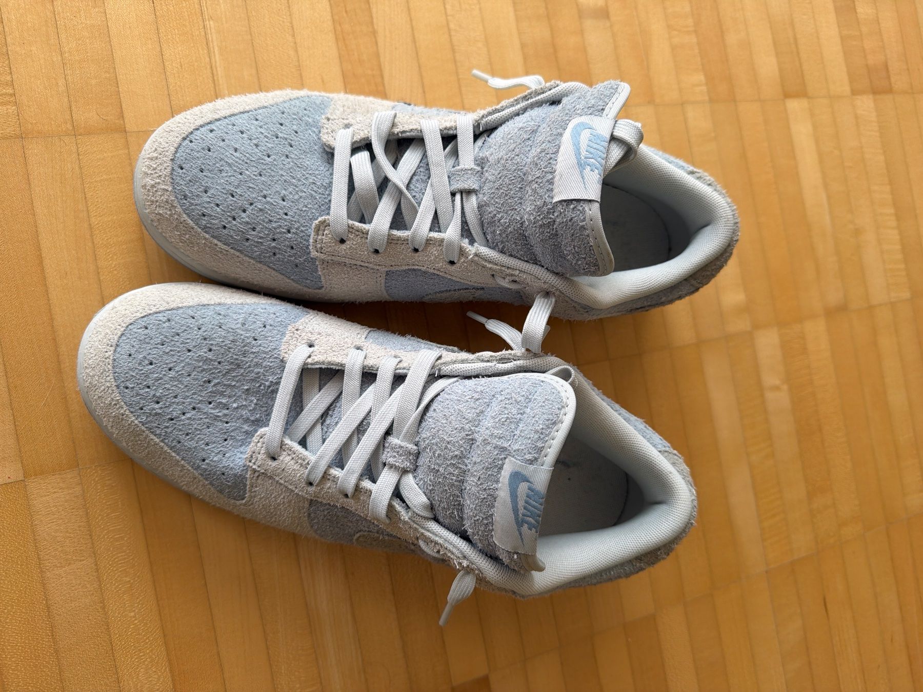 Nike Herrenschuhe: Nike Dunk Low Sneaker hellblau Wildleder gebraucht – Gebraucht aus Winterthur von klein-r