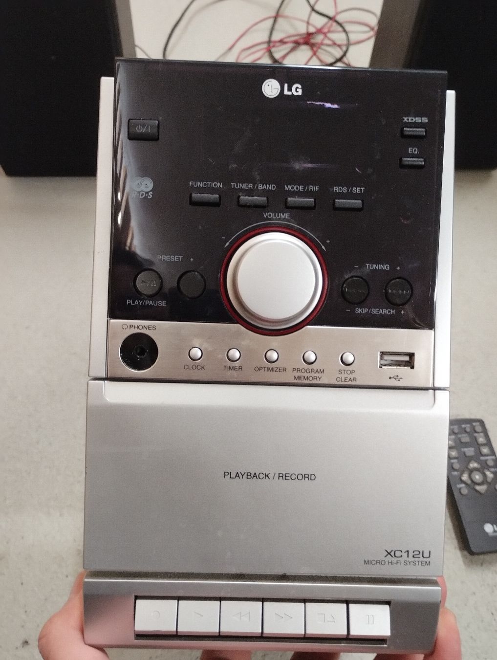LG Multimediaplayer & Streamer: LG Micro Hi-Fi System XC12U, Speakers & Remote – Gebraucht aus Zürich von danihell 3