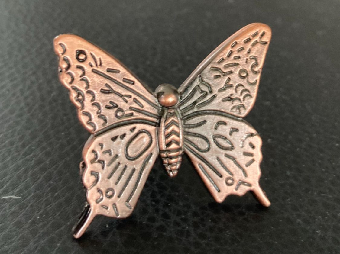 Tutte le decorazioni: MÖBELKNOPF  SCHMETTERLING  BUTTERFLY   FARBE:  KUPFER – Nuovo (secondo la descrizione) da Subingen venduto da Etageren 1