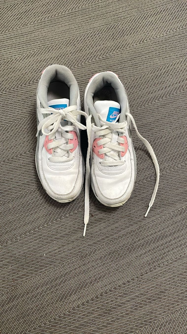Nike Scarpe per ragazze: Nike Air Max 35 – Usato da Ennetbaden venduto da rossy2312 1