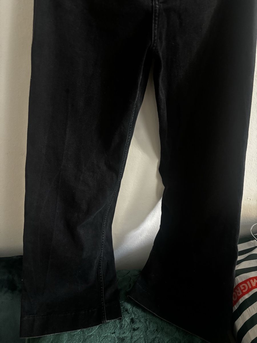 Bershka Jeans: Schwarze Bershka Jeans, Grösse 36 – Usato da Zürich venduto da cla_v6hx 2