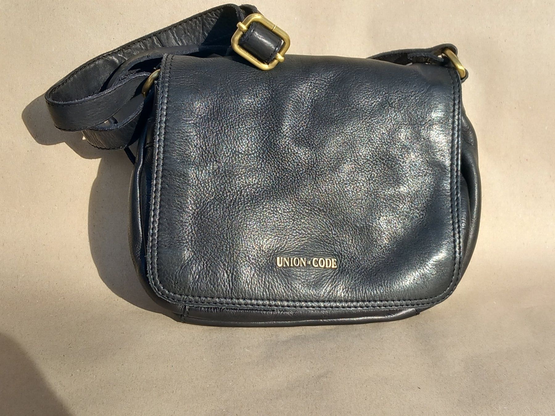 Borse da donna: Neuwertige Ledertasche von Union- Code – Usato da Winterthur venduto da Jopf1 9