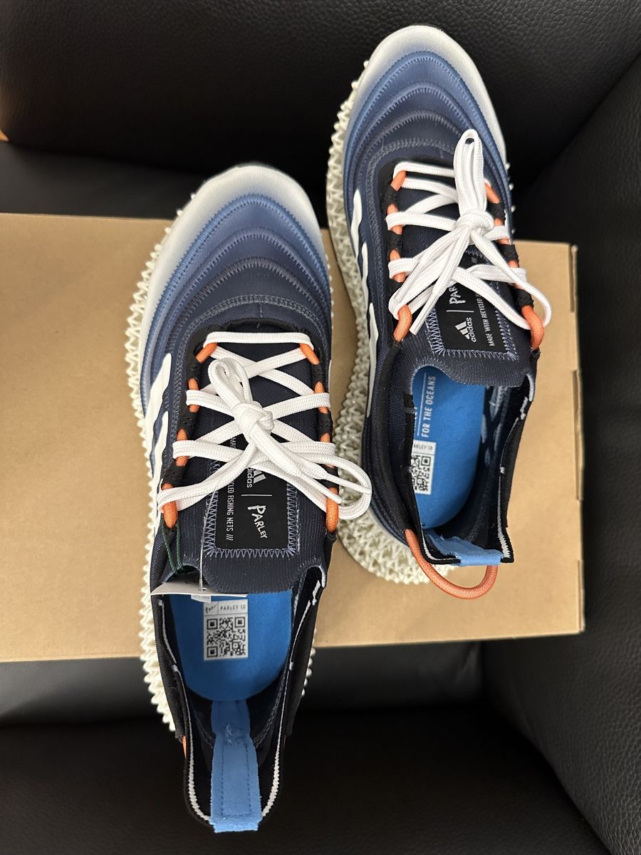 Adidas Herrenschuhe: Adidas 4DFWD x Parley - Neu! – Neu und originalverpackt aus Herisau von burbil 1