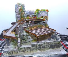 HANDGEMACHTE ALTE  RITTERBURG MIT 40x26x28cm IN  SPUR 0