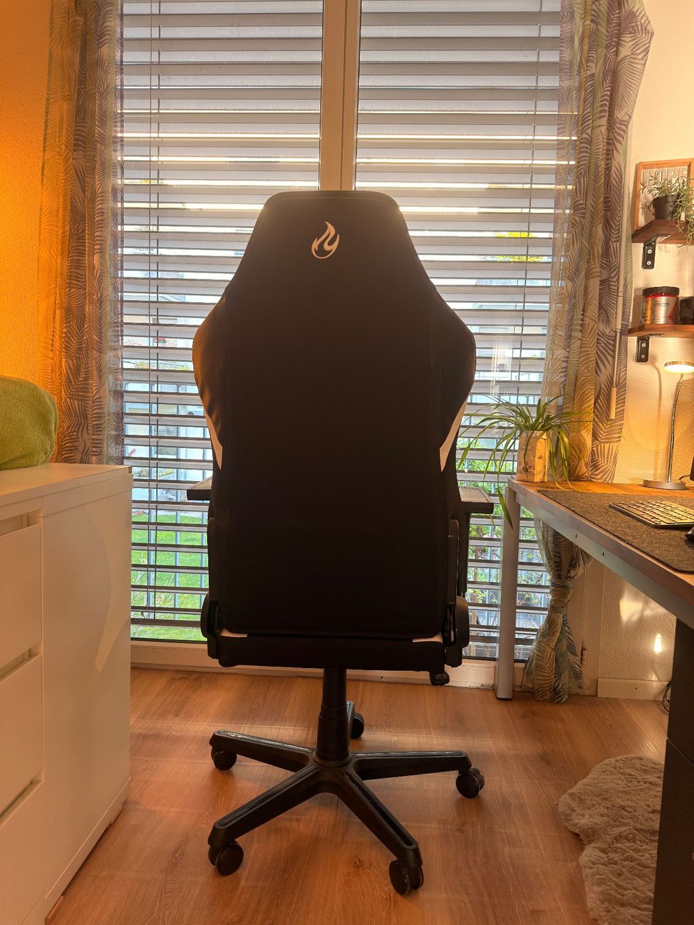 Nitro Concepts Chaises: Nitro Concepts Gaming Stuhl – D'occasion à Port par Lar_l7gt 2