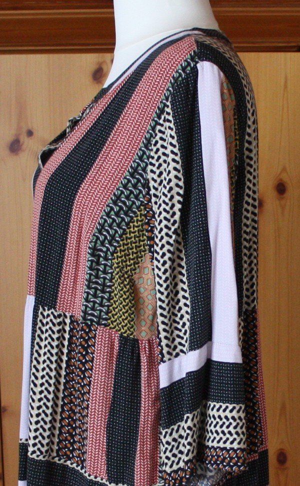 Kleider: Kleid Langarm bunt Gr. XL – Gebraucht aus Flüelen von Diversicum-Curvy 4