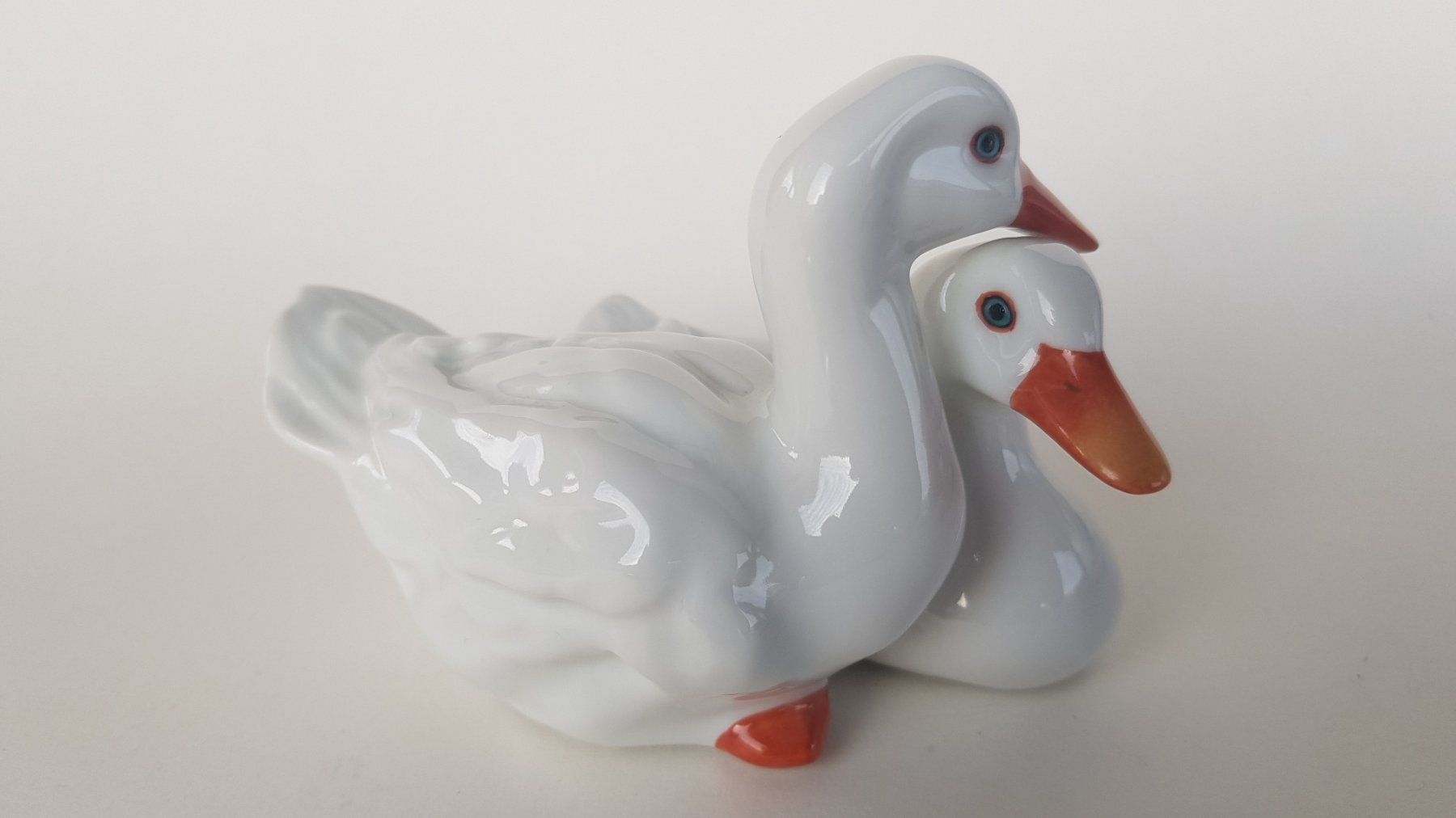 Herend Figuren: Herend - " Schwanenpaar " -  aus  Schweizer Sammlung – Gebraucht aus Horw von Kunstreich7 1