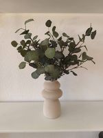 Beige Deko-Vase mit Kunsteukalyptus  auch einzeln