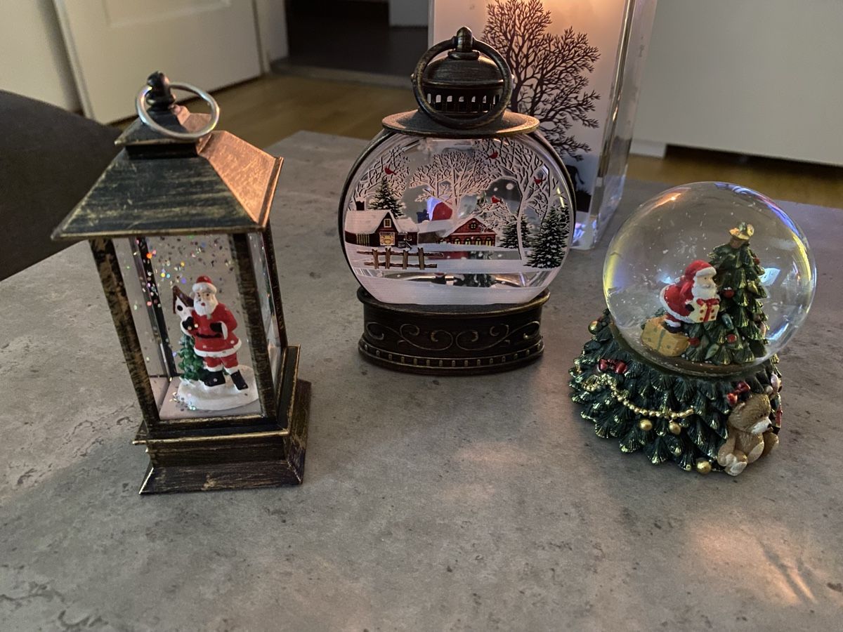 Tutte le decorazioni: Schneekugeln klein 3 Stück – Usato da Zürich venduto da Ethno1
