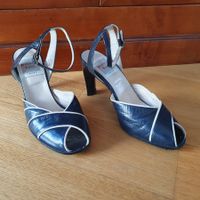 Escarpins à talons en cuir Roberto Santi, pointure 37