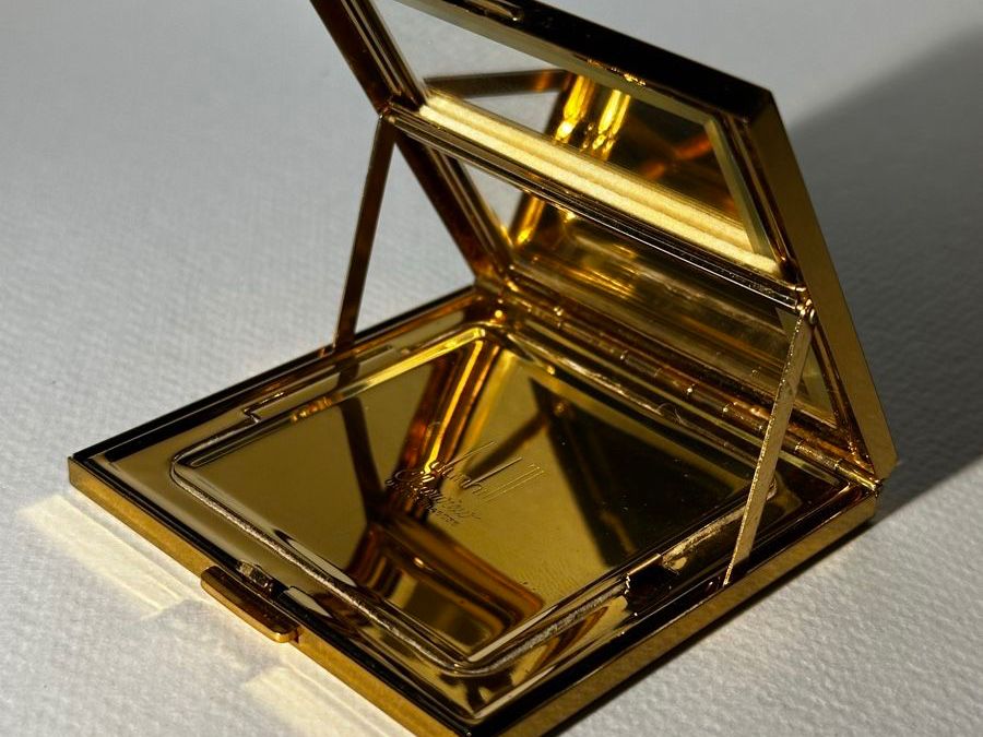 Make-up: Dunhill Clearview Powder Compact unused – Nuovo (secondo la descrizione) da Zürich venduto da RatsTreasure