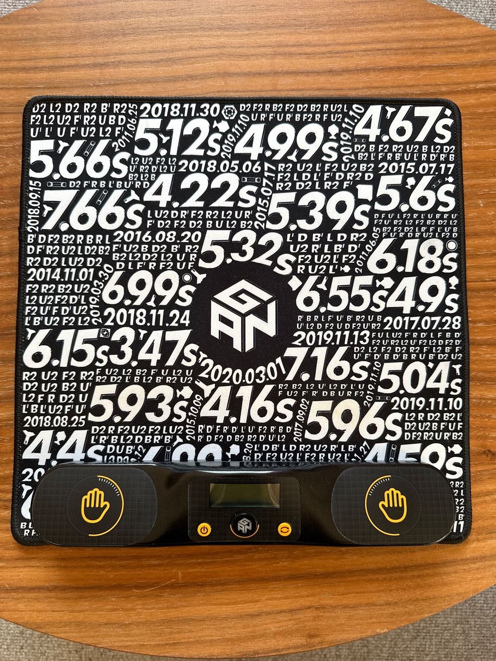 Giocattoli: GAN Speedcubing Timer und Matte Set (Bluetooth) – Usato da Winkel venduto da Tatanof