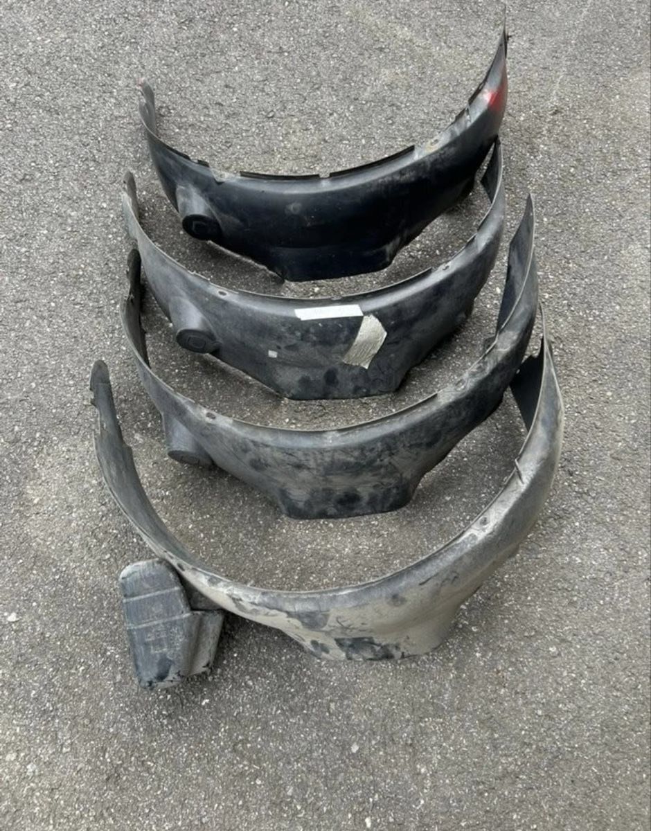 Volkswagen Alle Autoersatzteile: Garde boue passage roues VW golf 3 – Gebraucht aus Muraz (Collombey) von Wolfdog1978