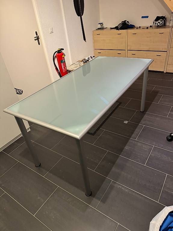 Scrivanie: Glas - Bürotisch – Usato da Uttigen venduto da reamas