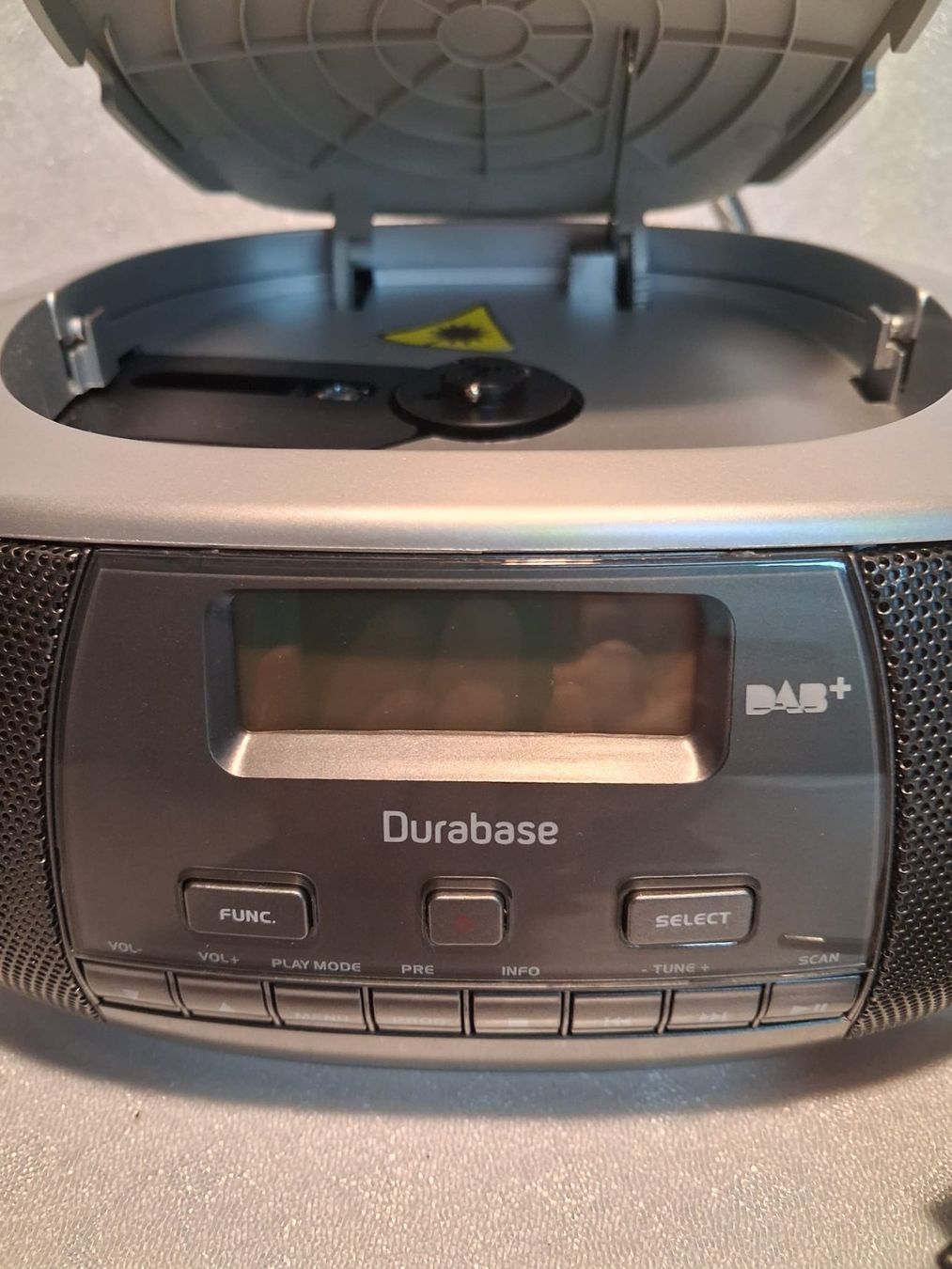 Durabase Lettore multimediale & Streamer: DURABASE CD MP3 DAB, Radio DAB – Usato da Winterthur venduto da mar_jwg7 6