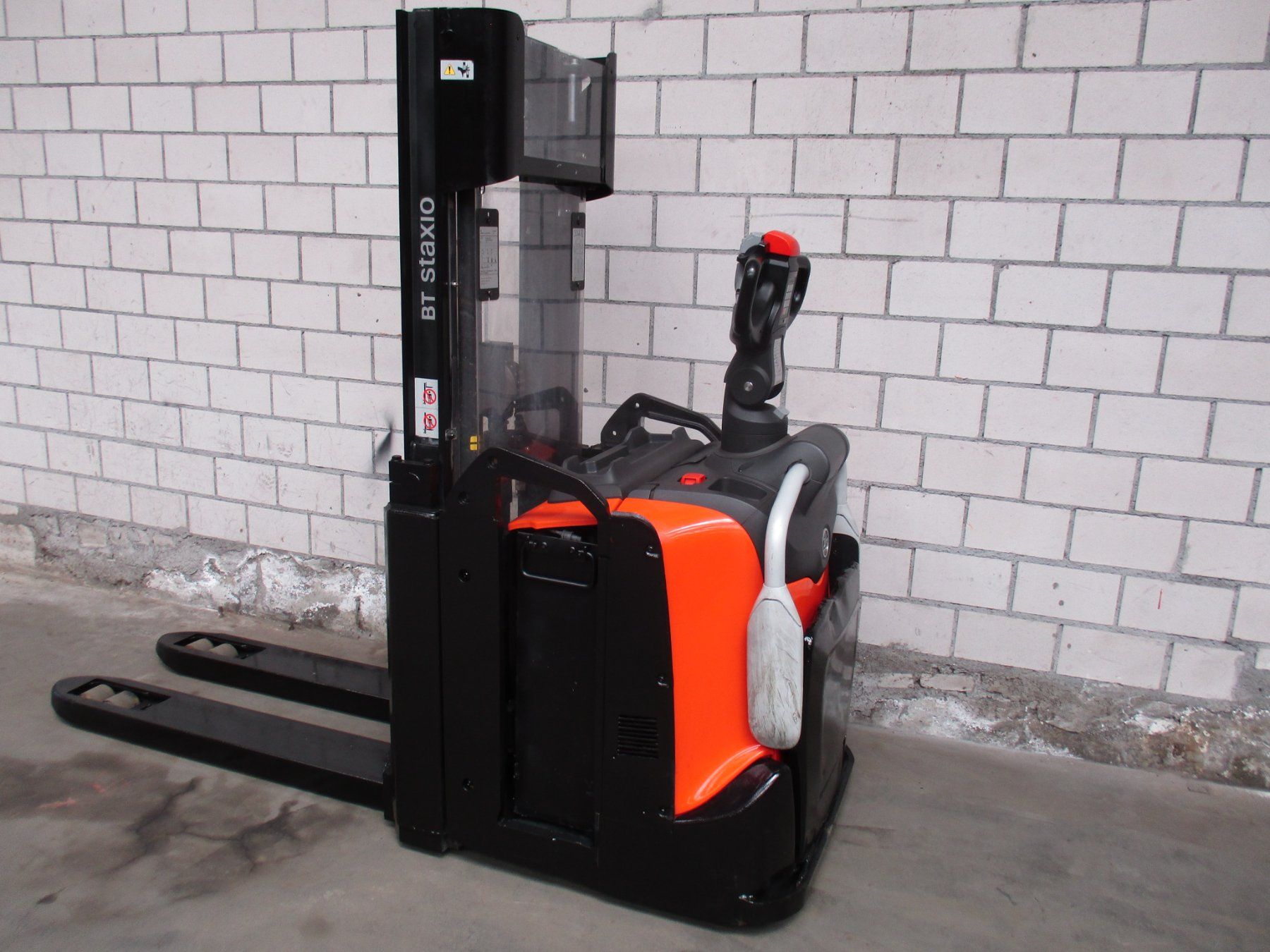 Toyota Carrelli elevatori e a forche: STAPLER TOYOTA BT SPE200D AMEISE 32 – Usato da Seon venduto da zomahandel 2
