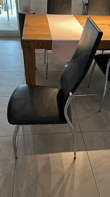 Chaises: Stühle  – D'occasion à Ulmiz par mar_z9gg