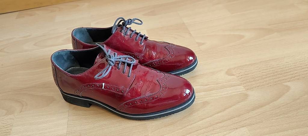 Navyboot Scarpe da donna: sympathische kirschrote Schuhe Grösse 36 – Usato da Urtenen-Schönbühl venduto da phu_tpt8 2