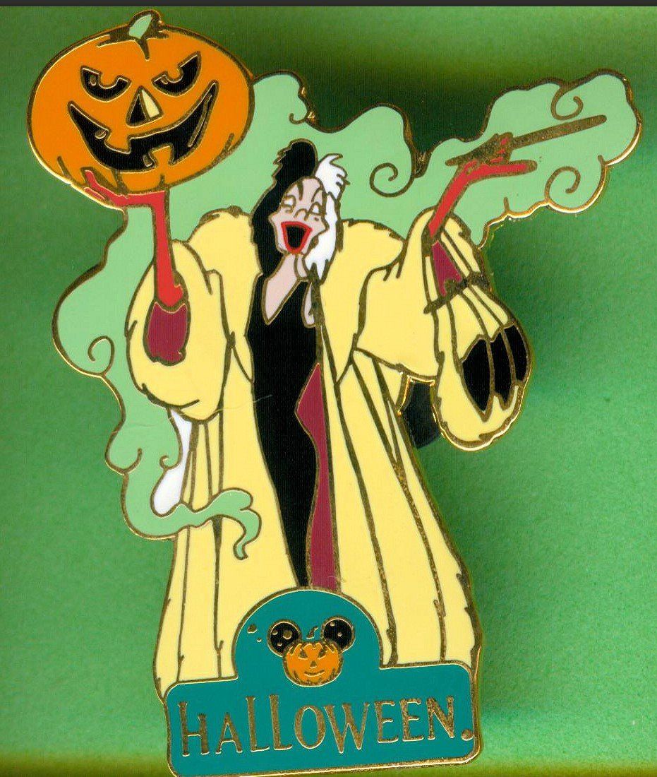 Disney Placchette & Badge: Disney   CURELLA   Halloween 2002  – Usato da Winterthur venduto da Sammleroase