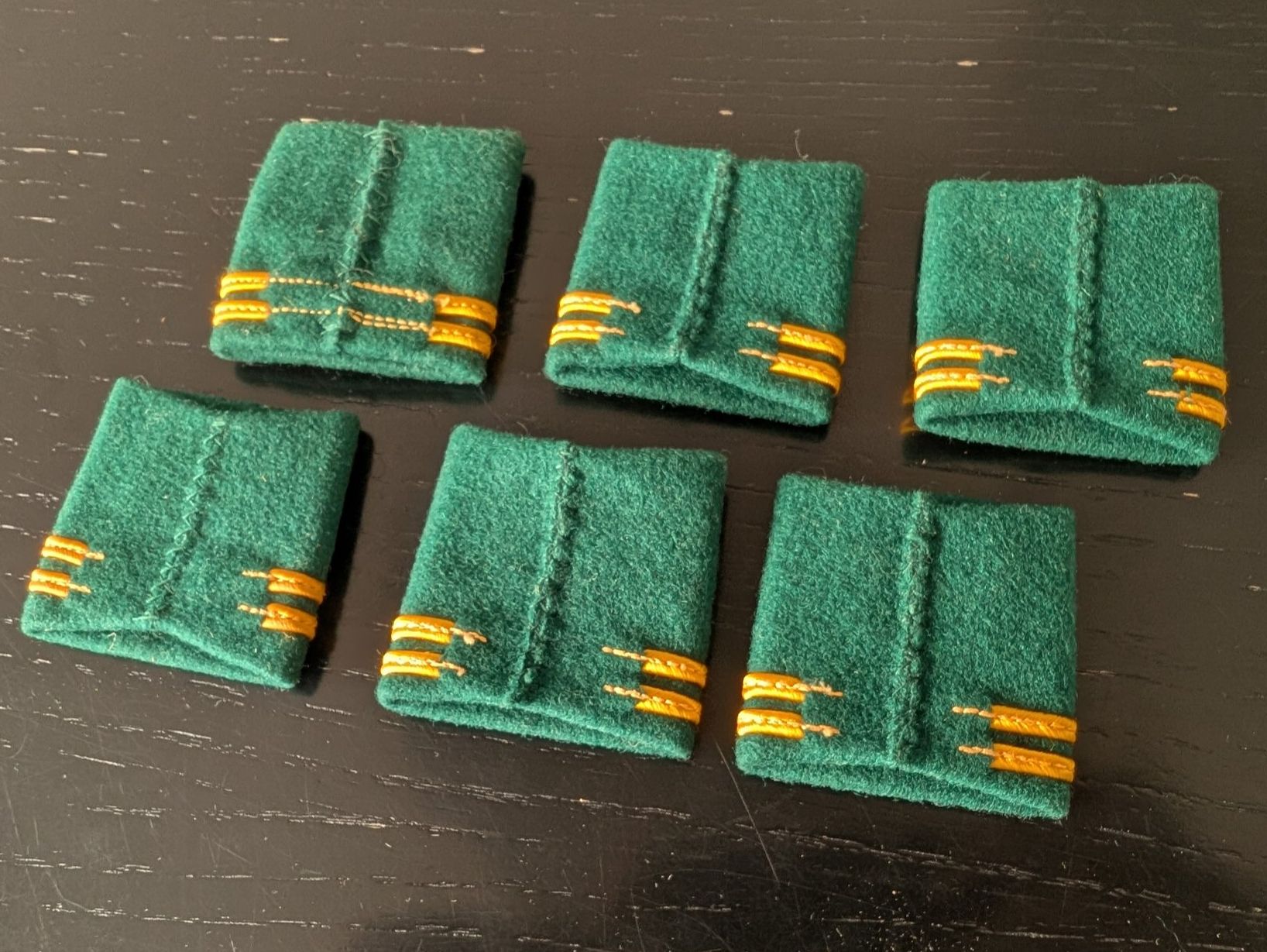 Schweizer Armee Uniformi: Schweizer Armee Schulterschlaufen – Usato da Thalwil venduto da sultan03 2