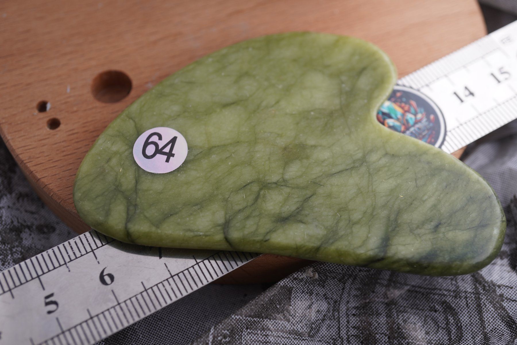 Mineralien & Heilsteine: Gua Sha Massage-Stein  Nephrit Jade   ab 1.- – Neu und originalverpackt aus Eschenbach SG von topstone 5