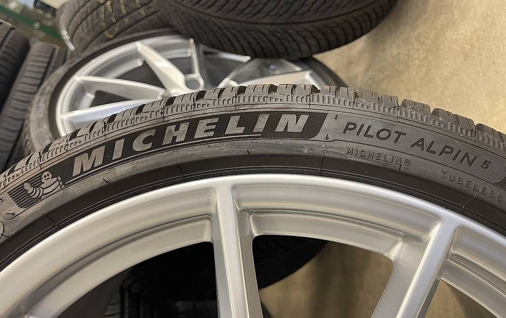 Pneumatici & Ruote complete: Original Porsche Carrera 991-992  – Usato da Aarau venduto da Avdyli1 7