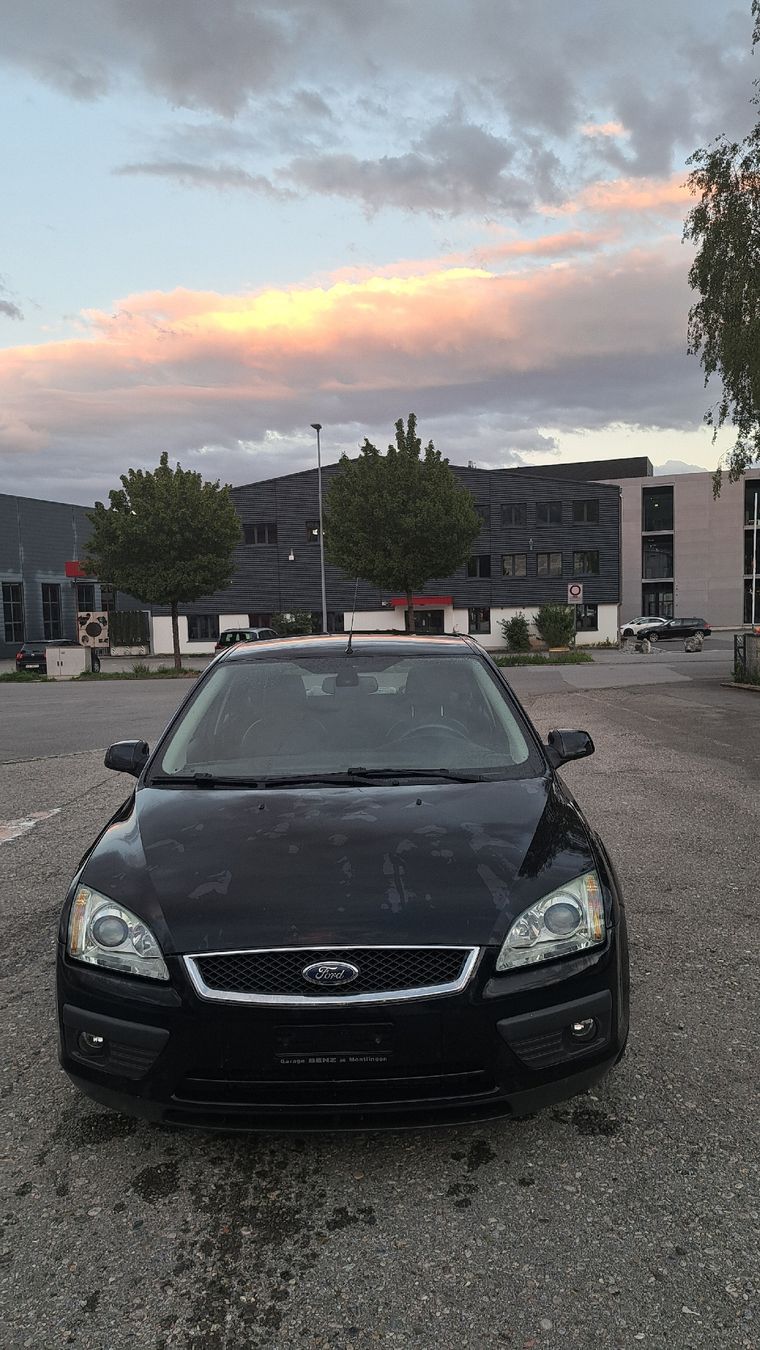 Ford Automobili: Ford Focus 2.0i – Usato da Oberriet SG venduto da joe_rfb5